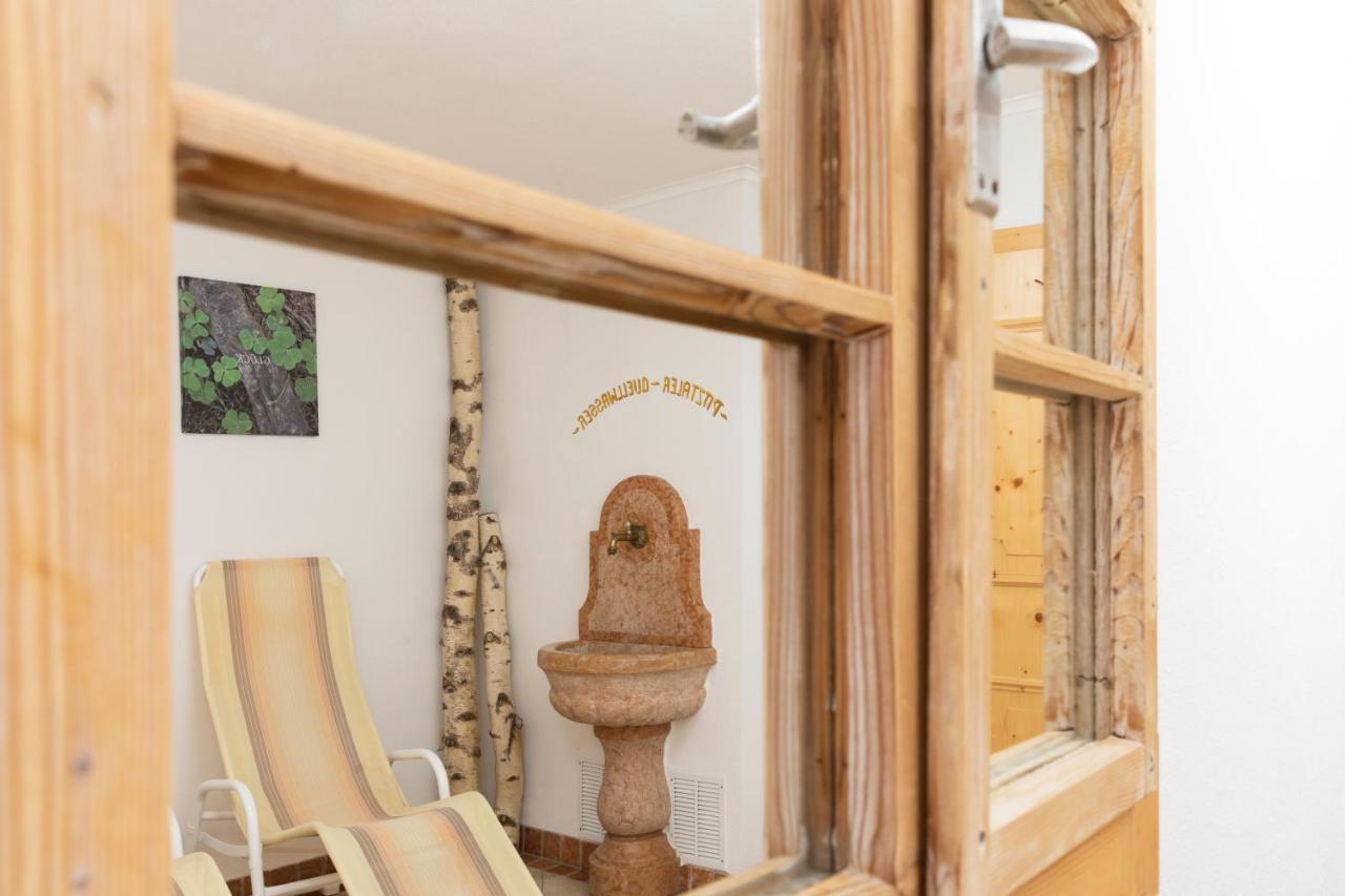 Haus Elisabeth Hotell Sankt Leonhard im Pitztal Eksteriør bilde