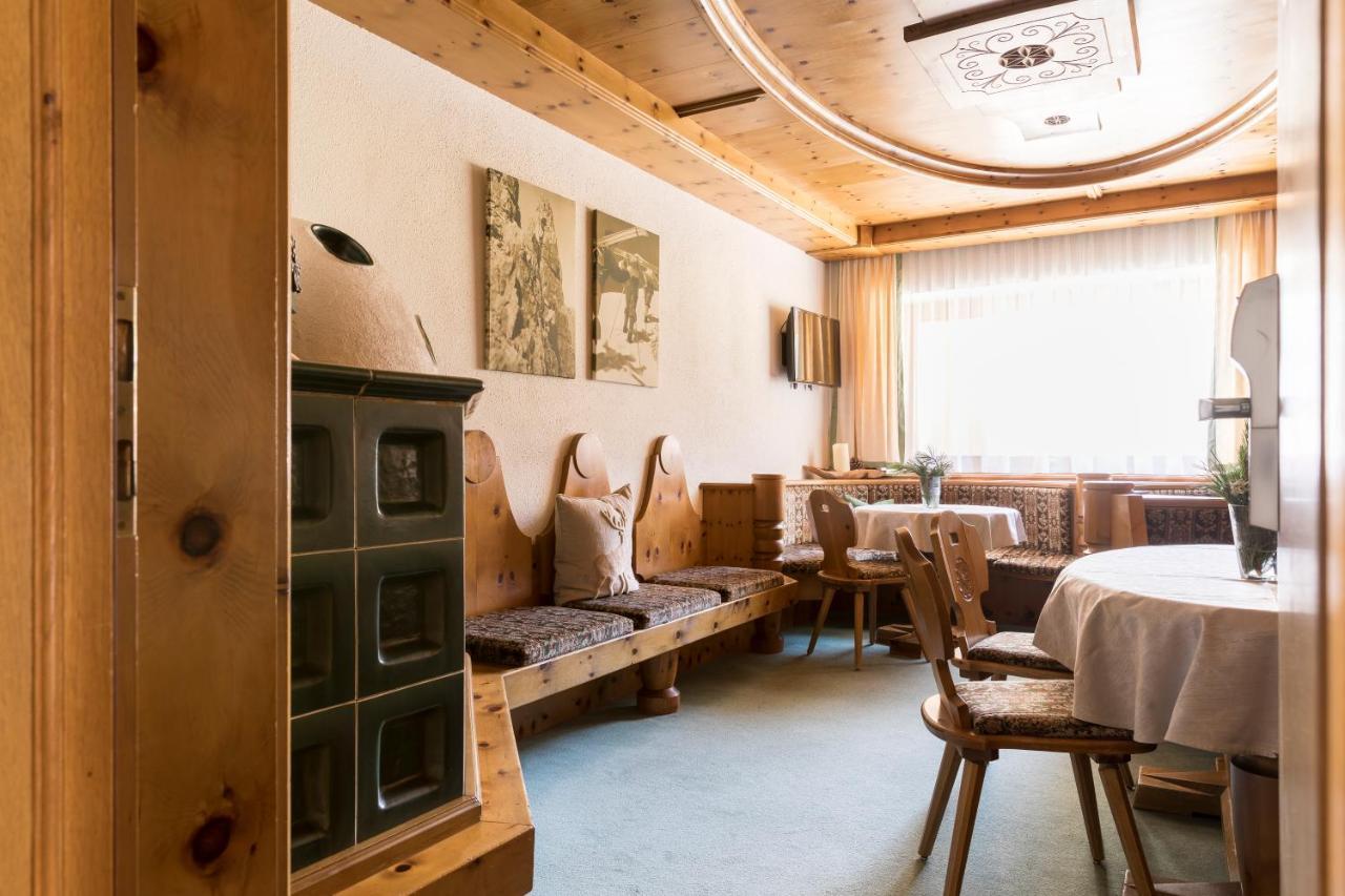 Haus Elisabeth Hotell Sankt Leonhard im Pitztal Eksteriør bilde