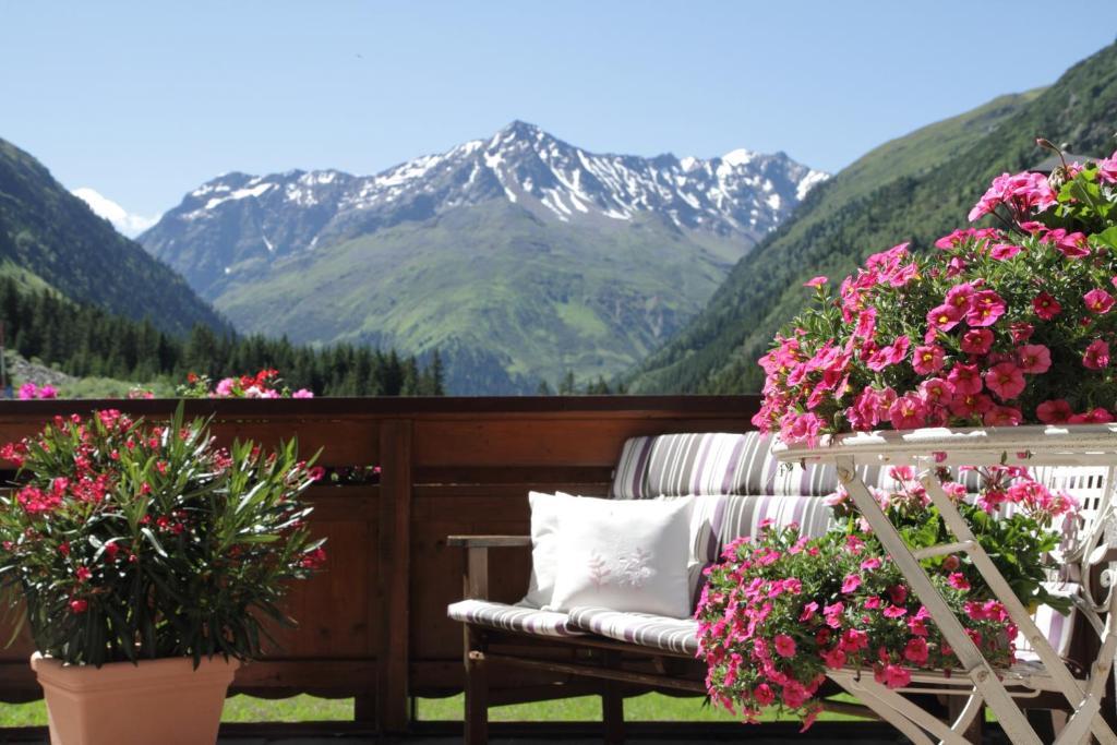 Haus Elisabeth Hotell Sankt Leonhard im Pitztal Rom bilde